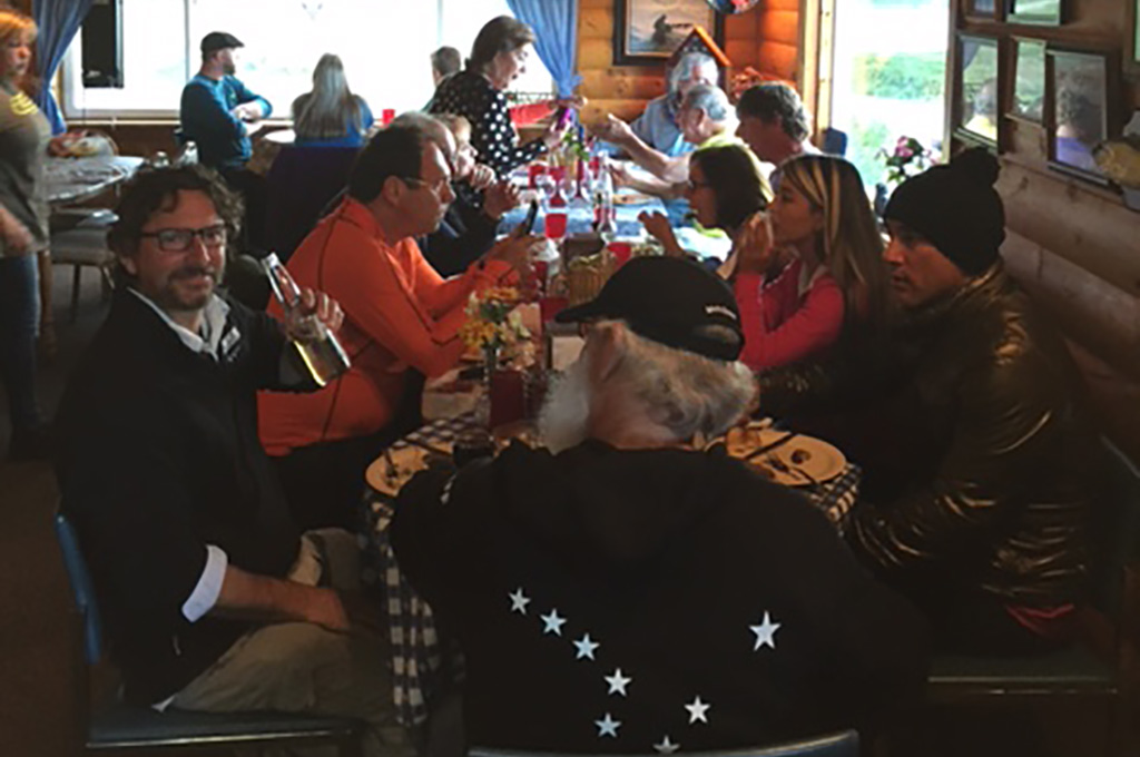 Tangle River Inn dinner1024x680